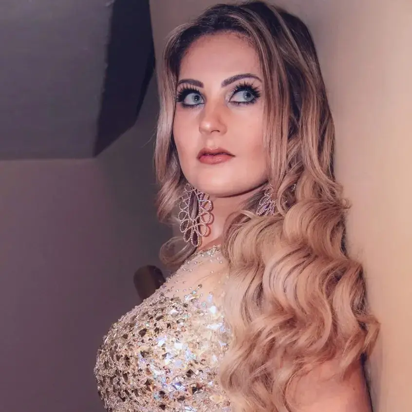 Link: Miss Vivi Martins